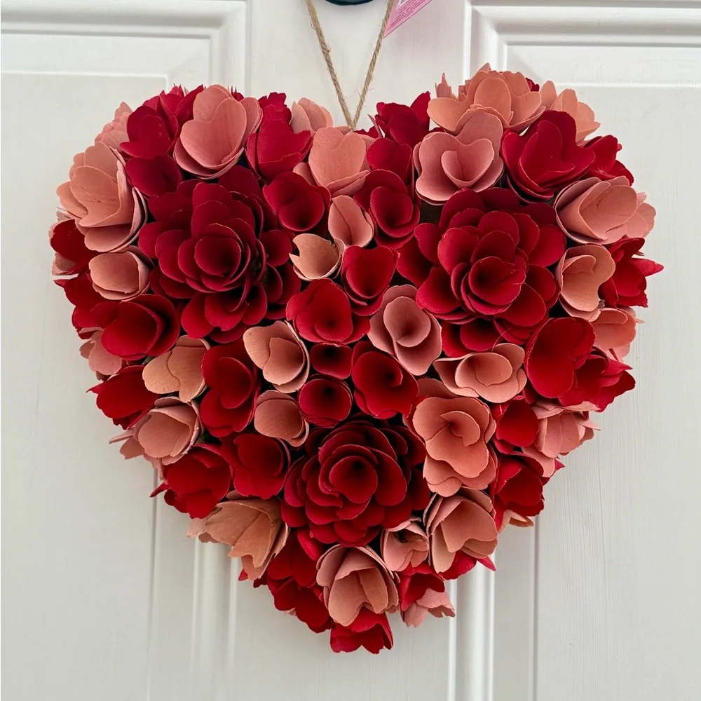 New Kohl's Celebrate Together Valentine’s Day Heart Rose Bud Wreath NWT